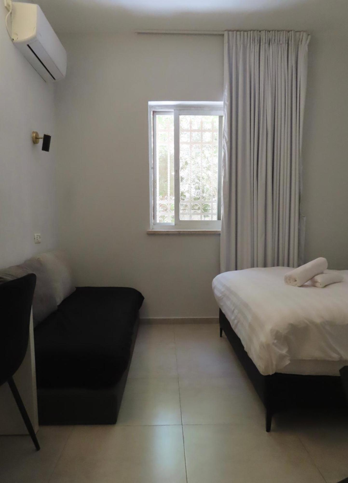 White Moon Inn Jeruzsálem Szoba fotó